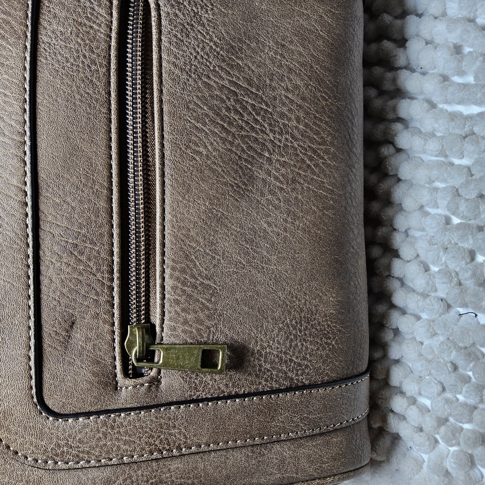 Ampere's Creations Vegan Leather Shitake Brown Crossbody Purse - Picture 13 of 14